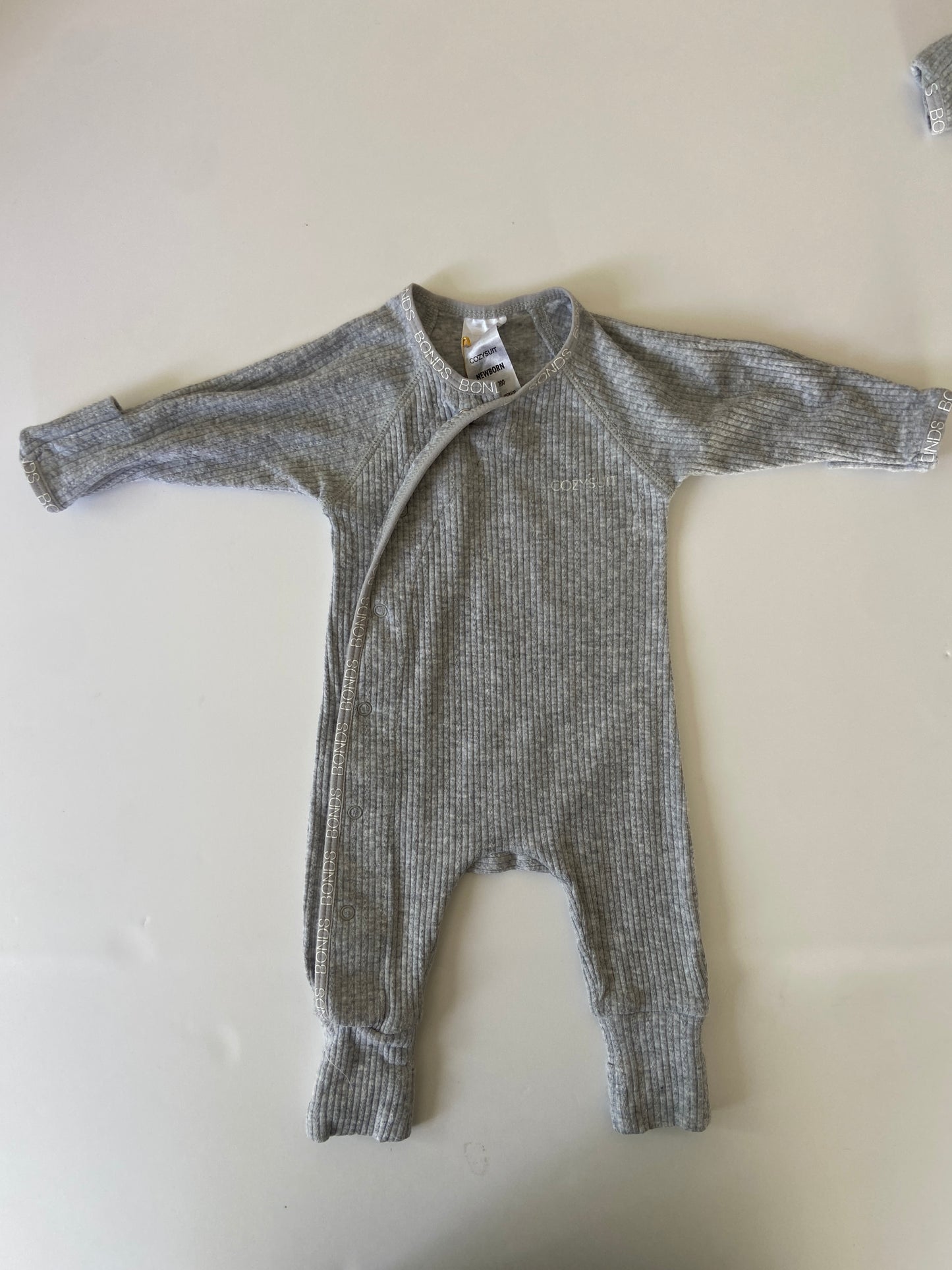 Bonds Cozysuit (NB)